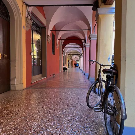 Fondazza Boutique *